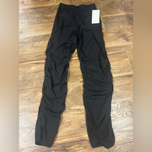 Lululemon Dance Studio Slim-Fit High-Rise Flared Pant BLACK SZ Small NEW - Picture 1 of 11